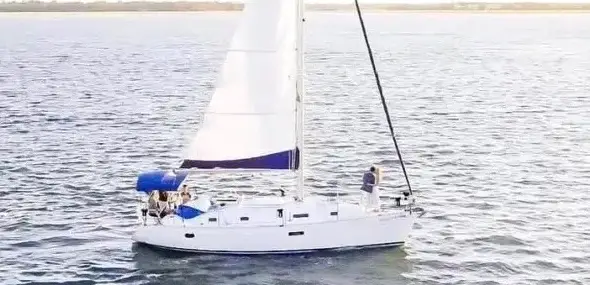 Day Time Sail • Llibertat (36ft Sailboat)