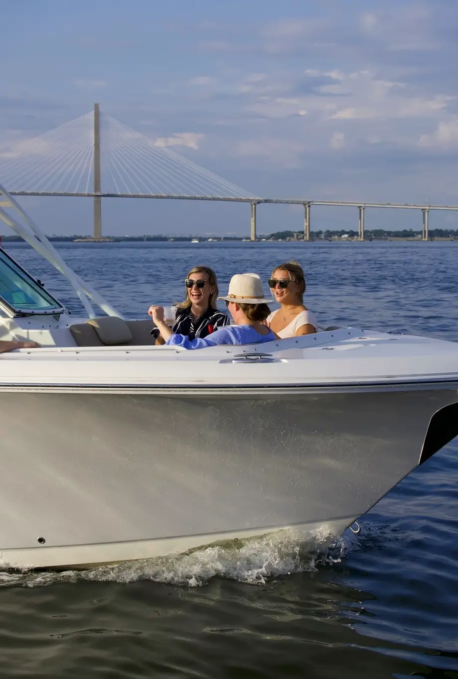 6-Pack Charter : Harbor Cruise/Sightseeing Tour